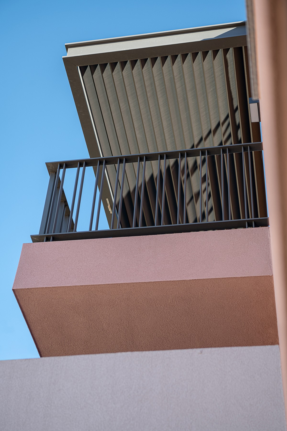 SHADING SYSTEM - GV MOTORISED OR FIXED SUNSHADE - Image 3