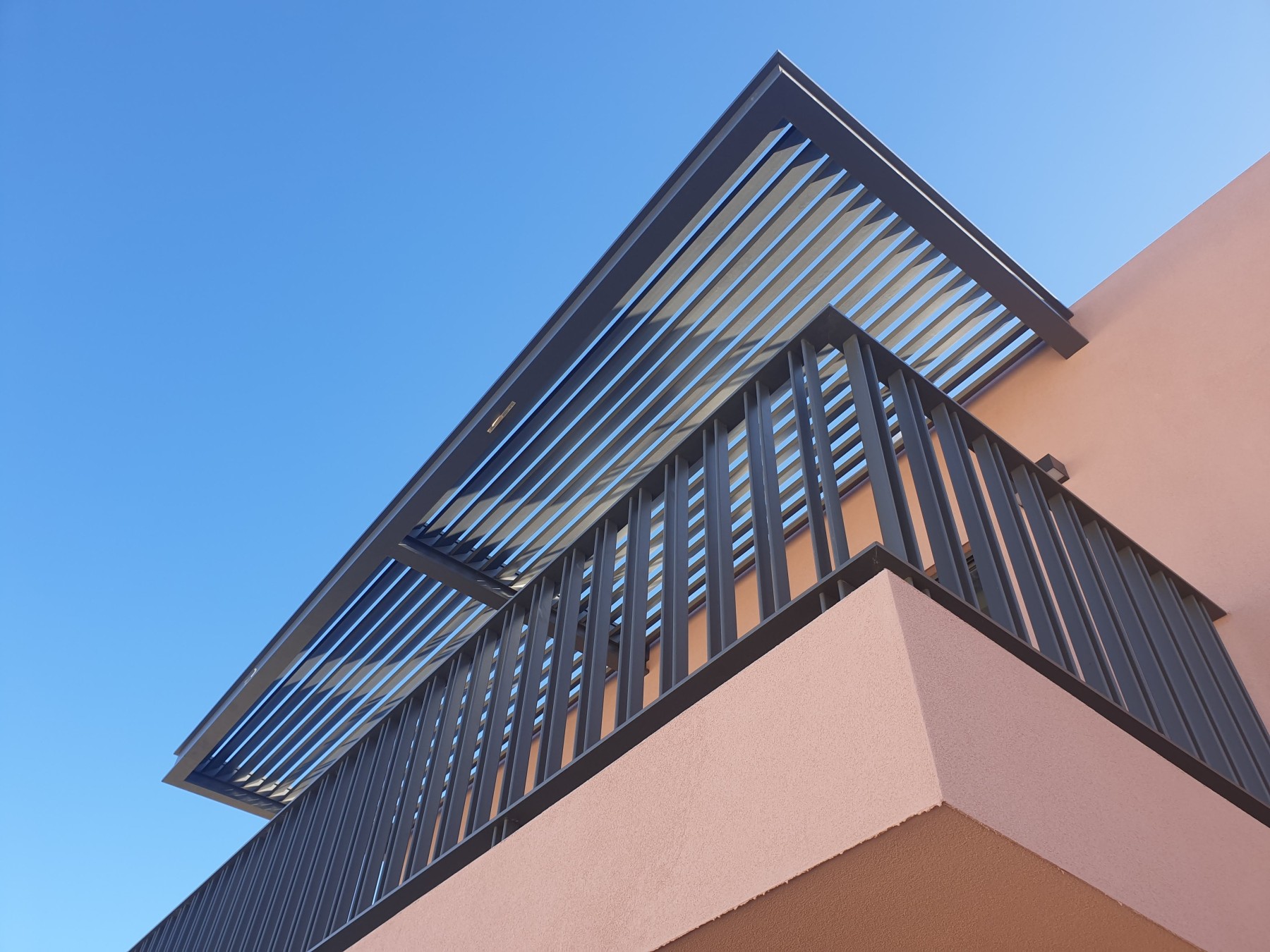 SHADING SYSTEM - GV MOTORISED OR FIXED SUNSHADE - Image 5