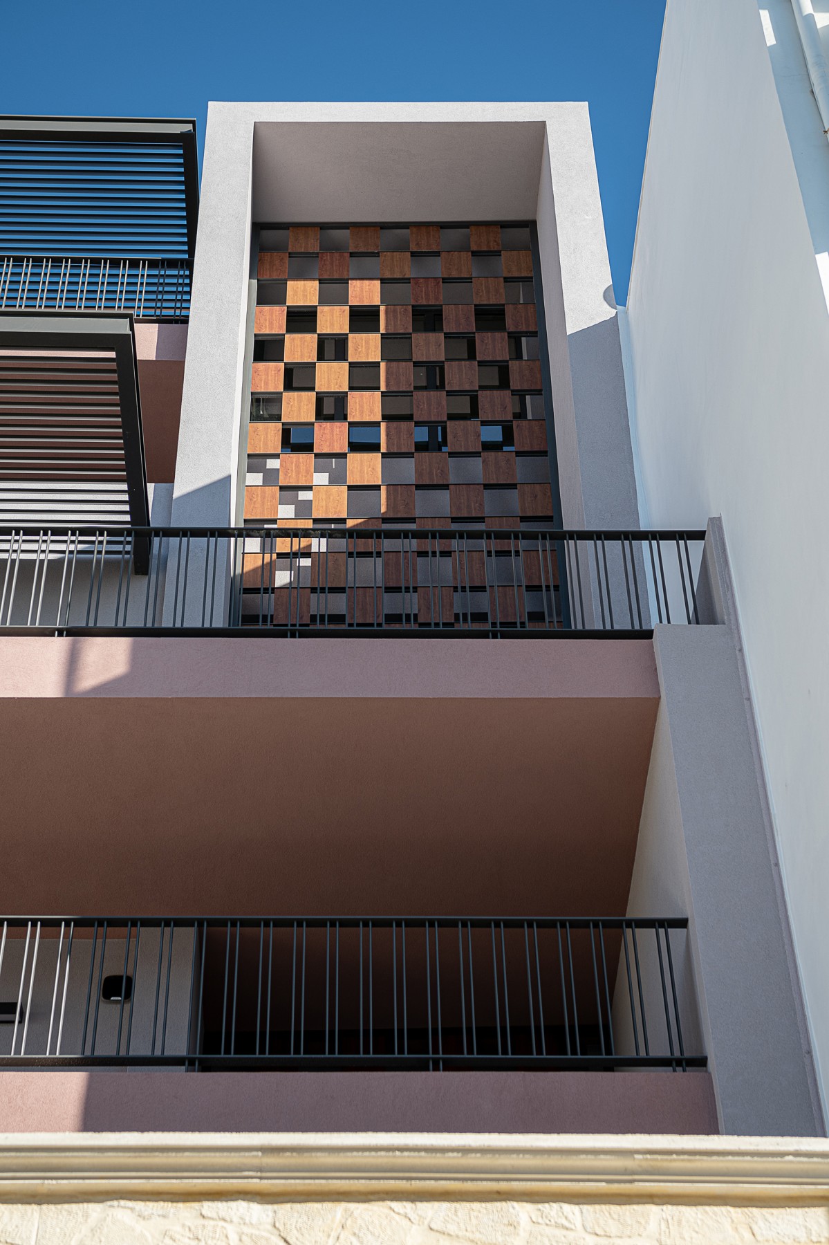 SHADING SYSTEM - GV MOTORISED OR FIXED SUNSHADE - Image 7