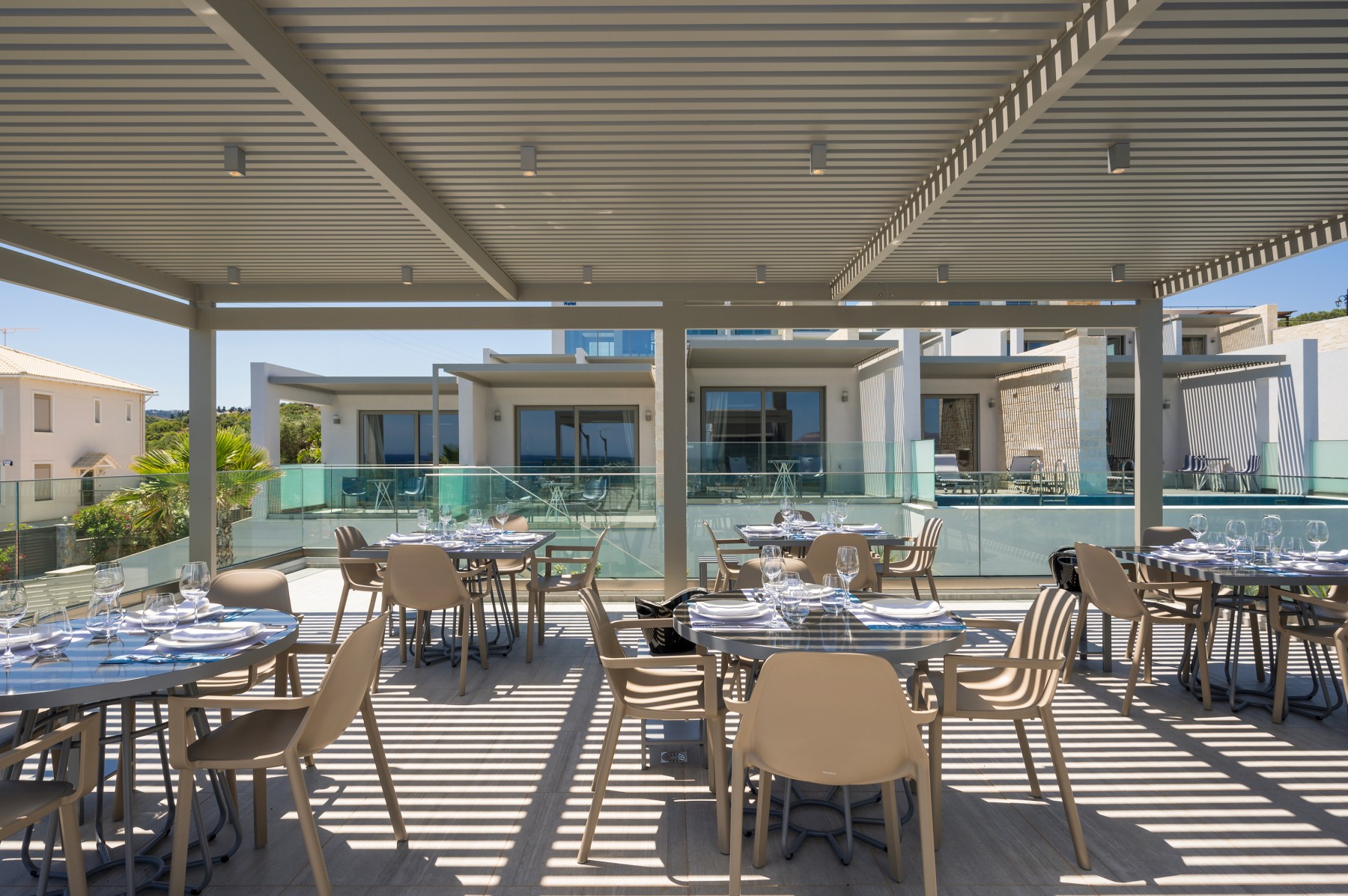 SHADING SYSTEM - GV MOTORISED OR FIXED SUNSHADE - Image 18